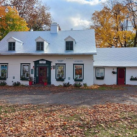 Auberge Les Blancs Moutons Saint-Laurent-de-l'ile d'Orleans 외부 사진